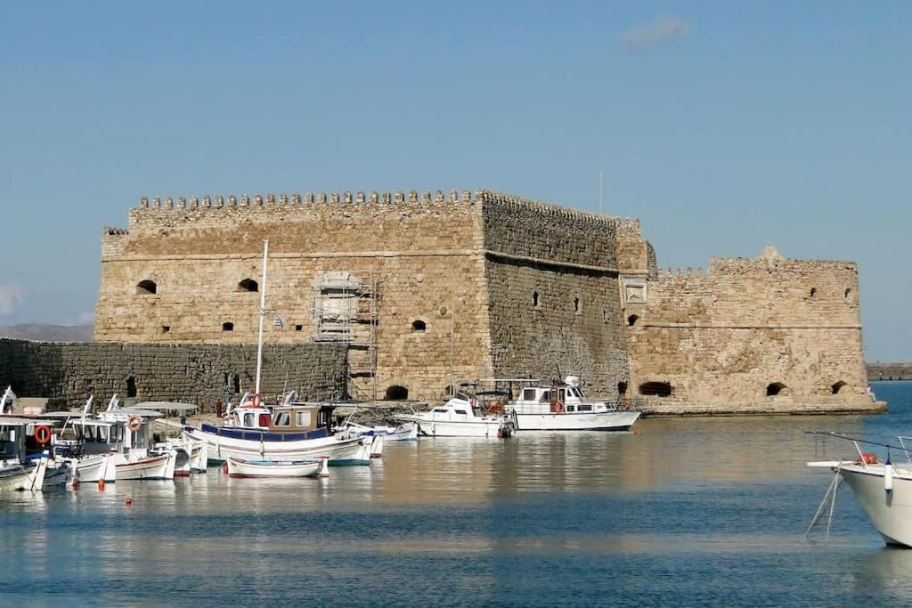 Brio Luxurious Urban Stay In Heraklio,Wifi,Αc Heraklion  Exterior photo