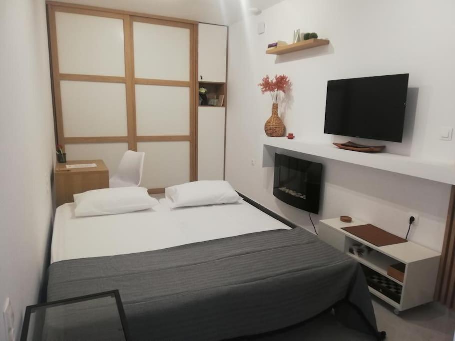 Brio Luxurious Urban Stay In Heraklio,Wifi,Αc Heraklion  Exterior photo