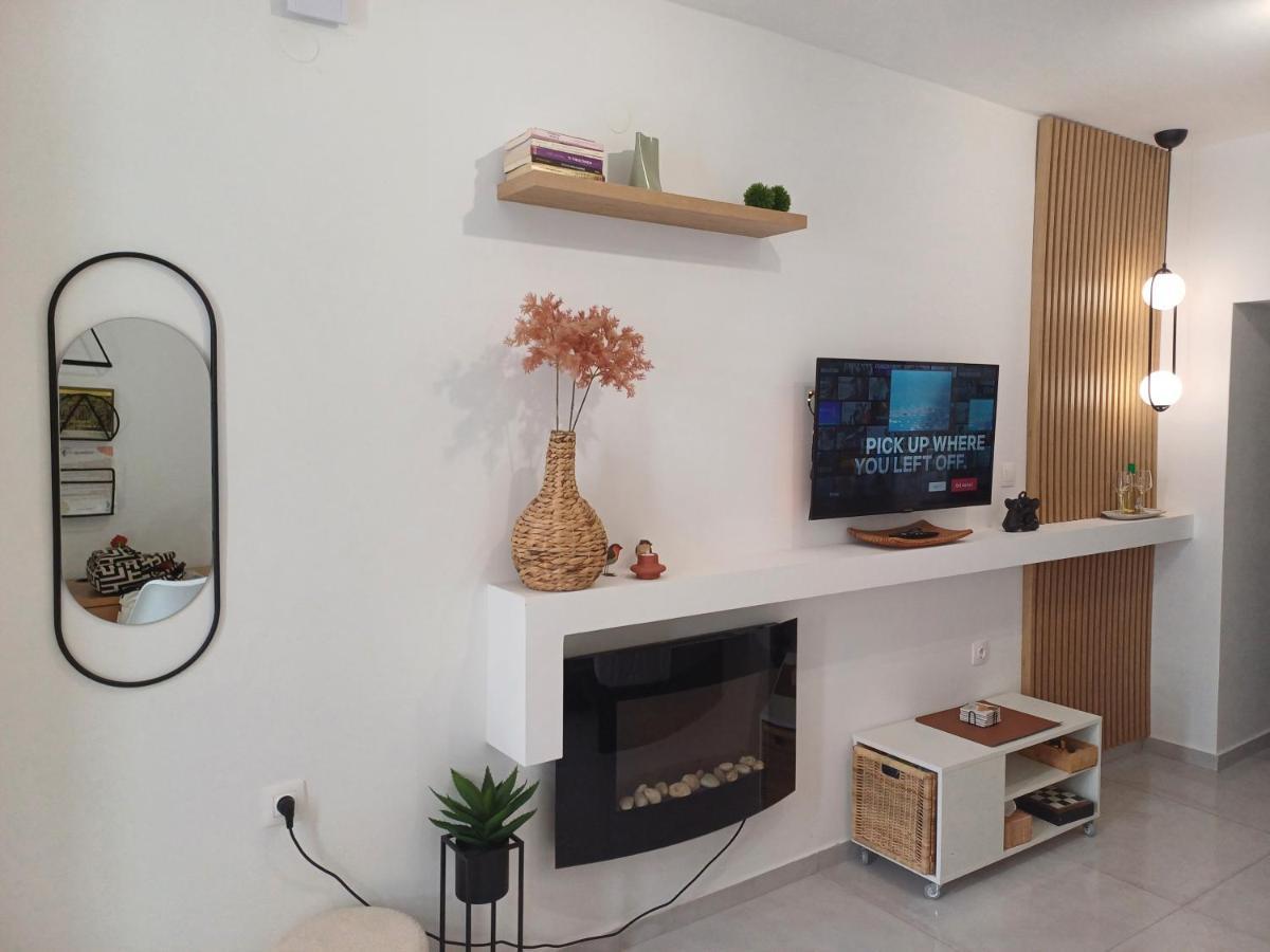 Brio Luxurious Urban Stay In Heraklio,Wifi,Αc Heraklion  Exterior photo
